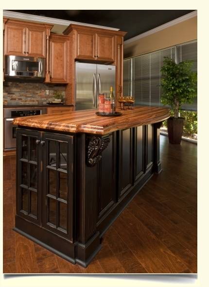 Casual kitchen cabinets by Aristokraft Cabinetry