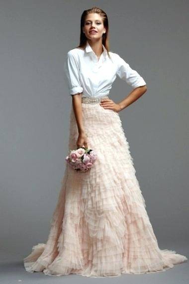 The floor length long skirt is a famous feature of a traditional wedding dress