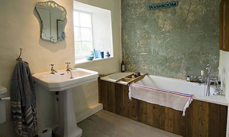 Bathroom Ideas : Small Bathroom Design Ideas Brown Laminate Harwood Flooring Blue Color Painted Wall And Tiles Rectangle White Porcelain Bathtub Bathroom
