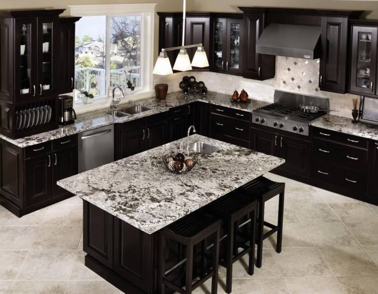 Cabinets With Black Appliances