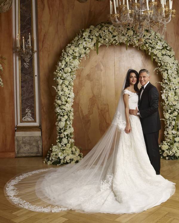 2000s Wedding Dress Styles With Brides Of America Online Store Fashions  Through The Decades 0