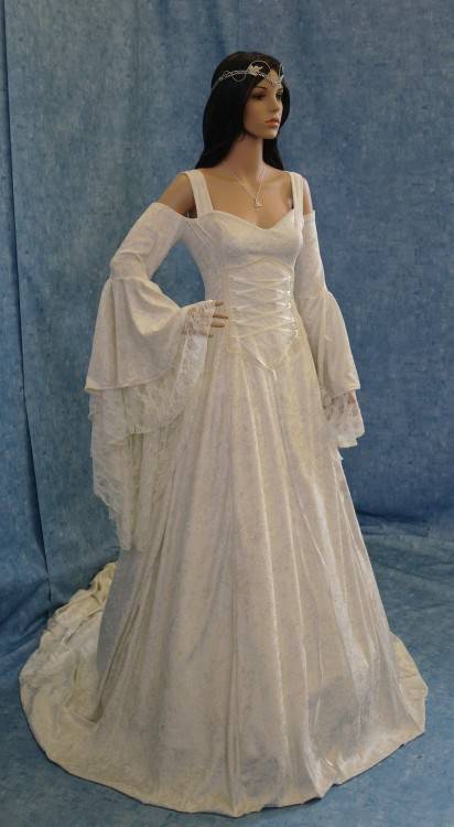 Renaissance Style Wedding Dresses | Wedding Dress, Renaissance style, Size  30 | Buy & Sell Wedding Dresses