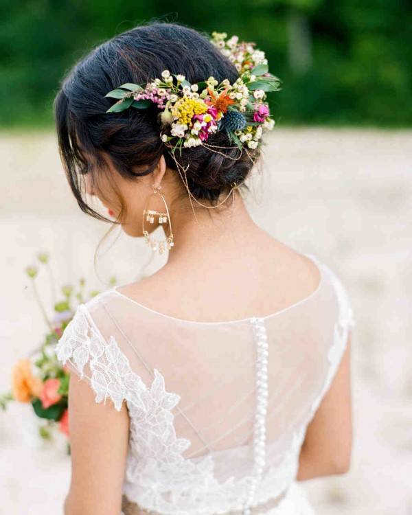 23 Exquisite Hair Adornments for Brides ~ we ♥ this! moncheribridals