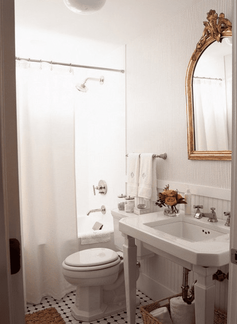 pedestal sink bathroom