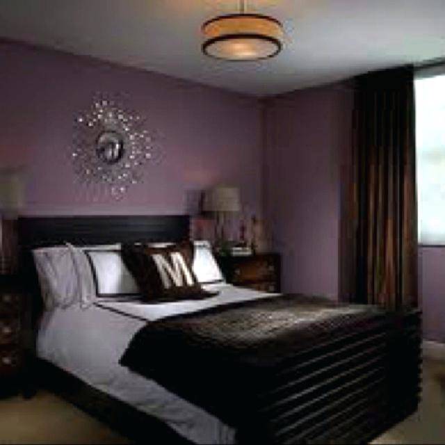 Mauve lous Guest Bedroom Ideas: A Simple Spare Room