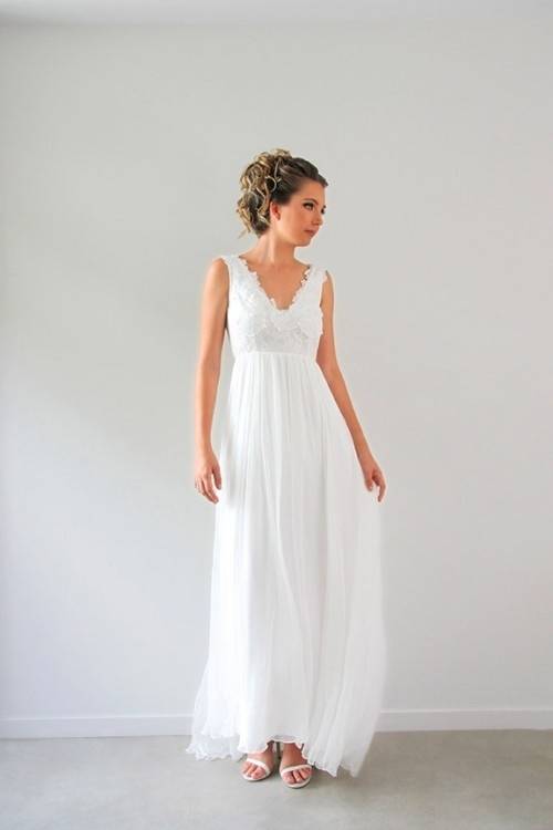 Simple wedding dress