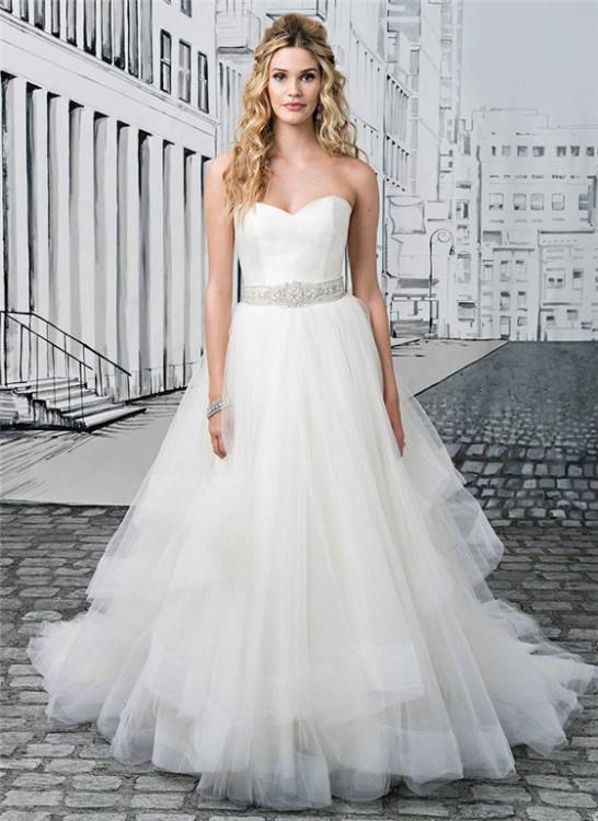 How to Choose The Best Wedding Dress Shape For Your Body  (BridesMagazine