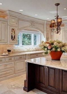 #Traditional #WhiteKitchen