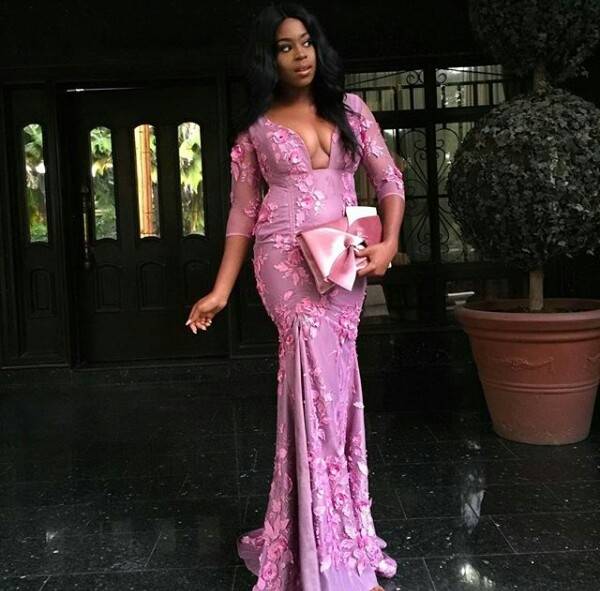 Saudi African Lavender Bridesmaid Dresses 2018 Sheer Jewel Neck With Beaded Cap Sleeves Satin Nigeria Wedding Guest Dress Evening Party Gown Floral