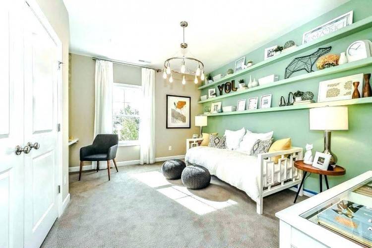 mint green room decor