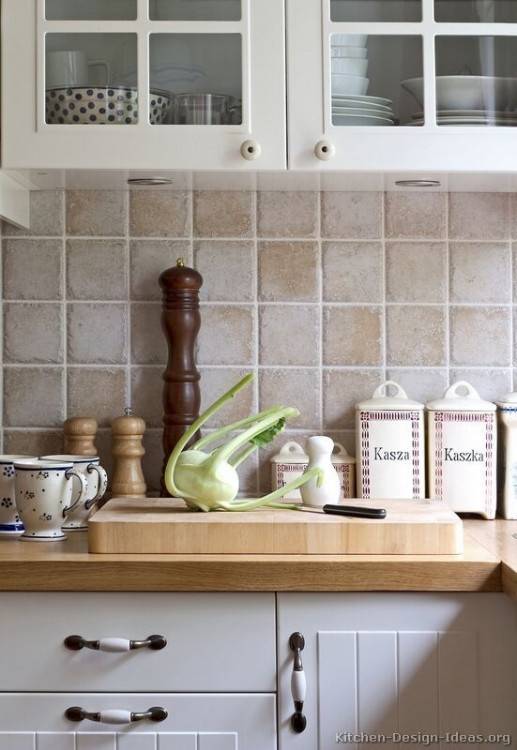 Bologna Blue Pattern Mosaic Tiles used as a splashback tile in kitchen