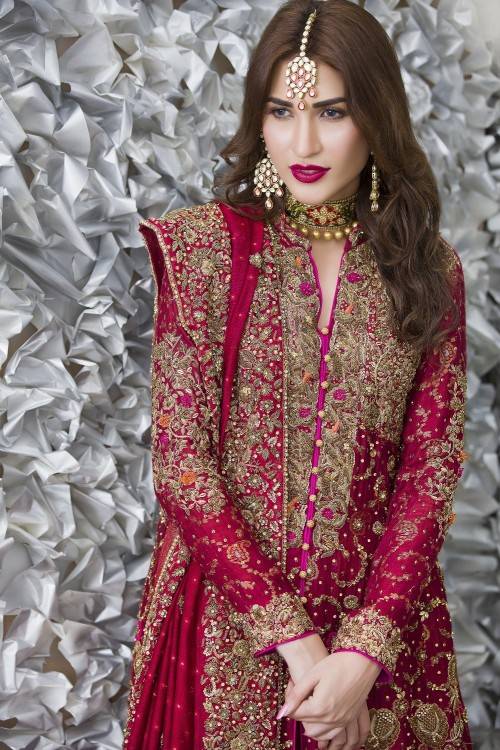 And they look so beautiful and Pakistani Lehnga Dress Of Wedding 2013