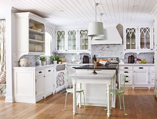 Painted kitchen cabinets in alabaster by Kitchen Craft Cabinetry