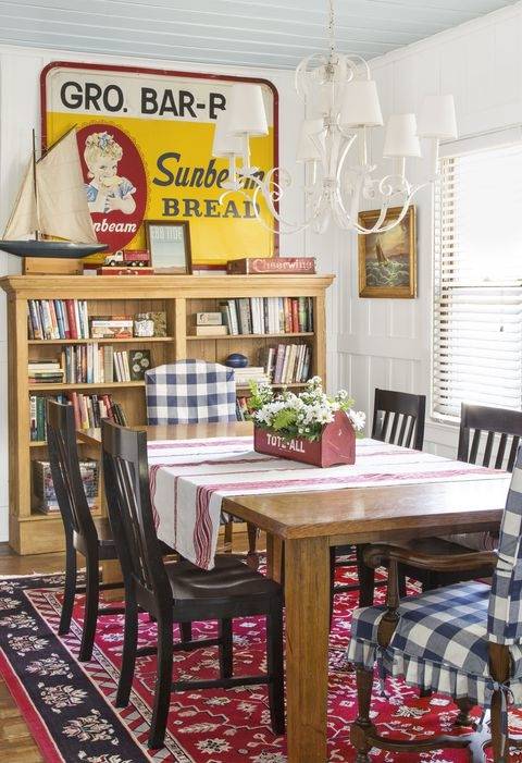 Dining Tables & Chairs for Small Spaces
