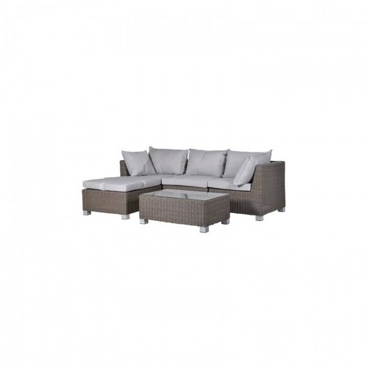 Mallin Celaya | Photo courtesy of Outdoor Living Furniture & Accessories, St