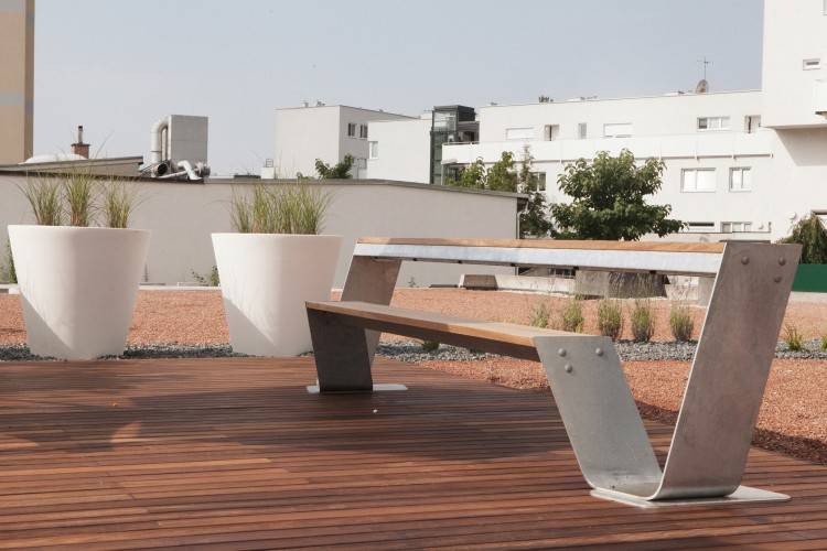 Outdoor Living Hoppers