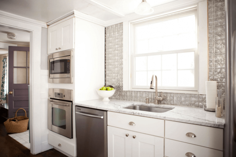 kitchen backsplash ideas with oak cabinets kitchen ideas with oak cabinets  white porcelain double bowl kitchen