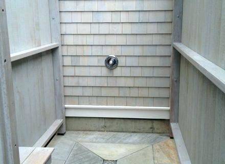 Outdoor Shower Drainage Catch Basin Backyard Catch Basin Backyard Laeti Photograph Courtesy Of Ben Young Landscape Architect Hardscaping 101 Outdoor Showers