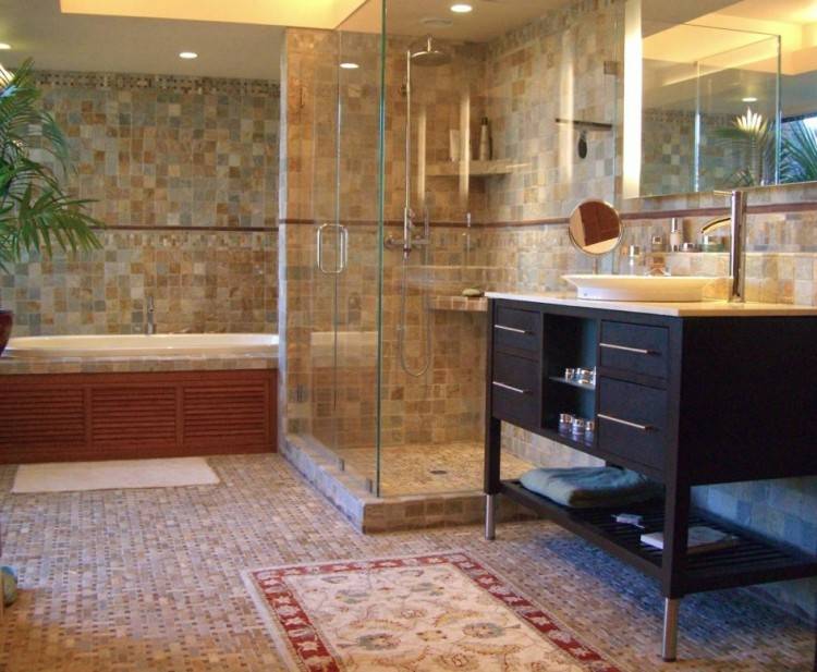 Small shower unit