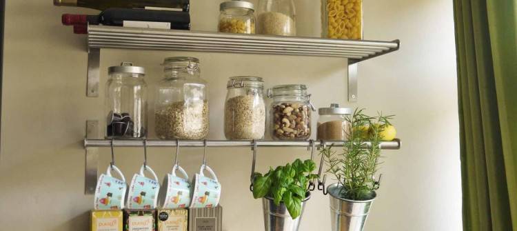 Are looking for ways to save space in your kitchen? Check out these awesome  kitchen hacks that will help you make the most of your small kitchen