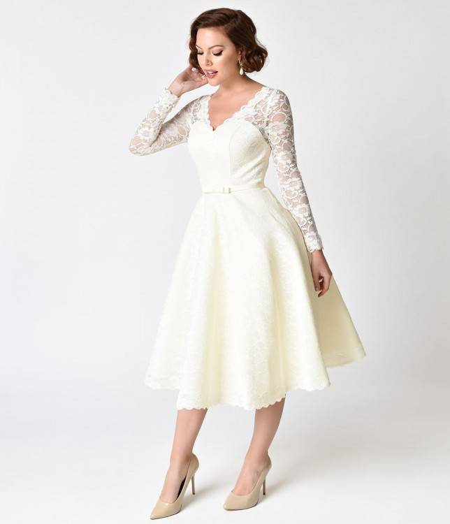 Vintage Style Wedding Dresses: Gorgeous Gowns Inspired by Past Eras | hitched