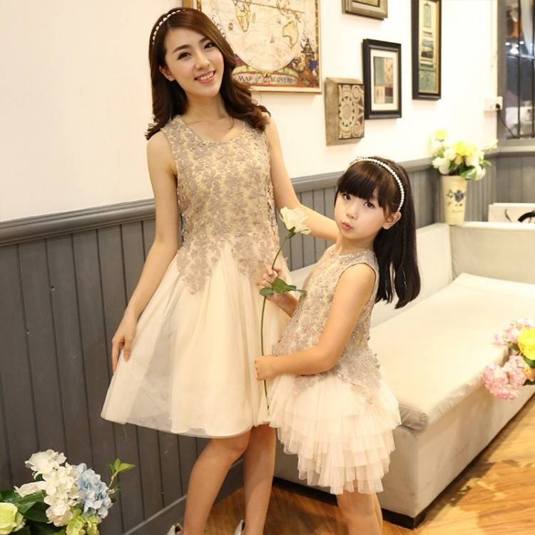 Mommy and Me Wedding Dresses Family Matching Outfits Mother Daughter Dresses Mom and Daughter Baby Matches