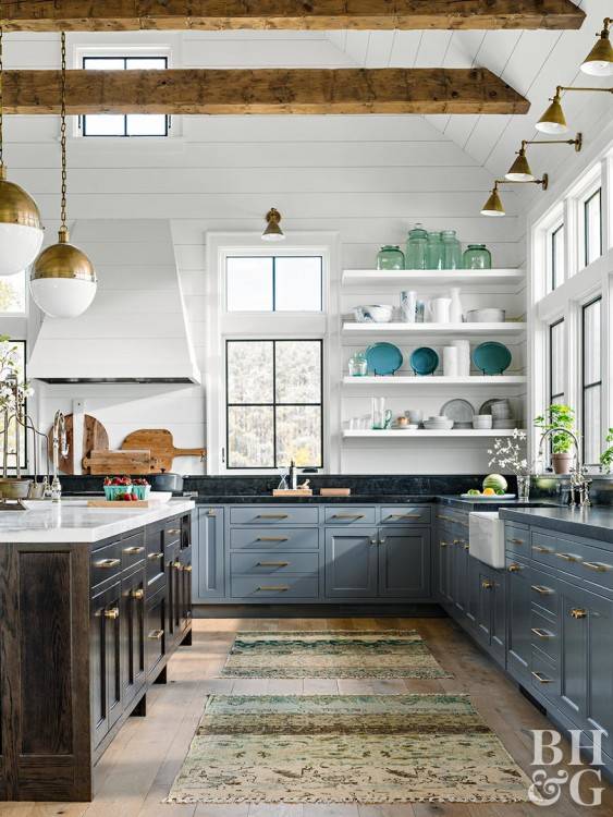 One of this generation's trends (not “trendy” trend but more of a new way to do things) is to take the upper cabinets to the ceiling