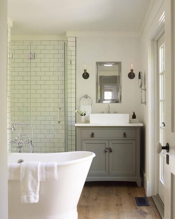 Ideas for a bathroom with no windows