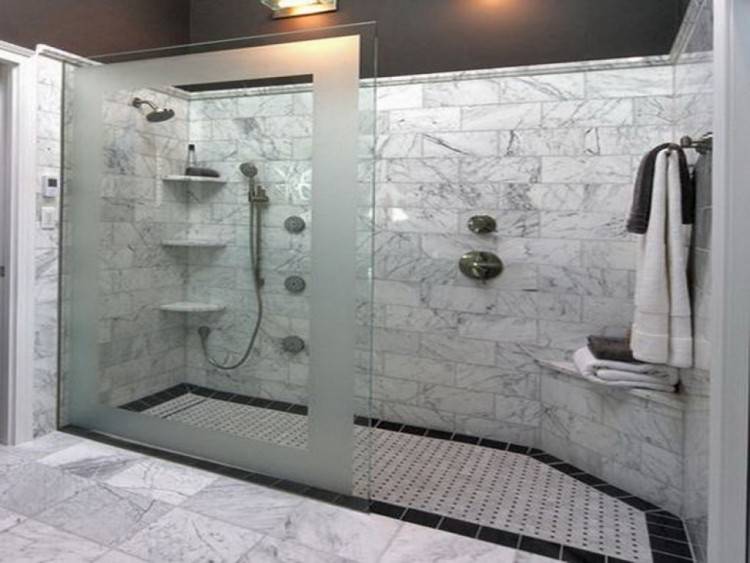Full Size of Jetted Bathtubs Small Spaces For A Space Narrow Corner Shower Tub Bathroom Ideas